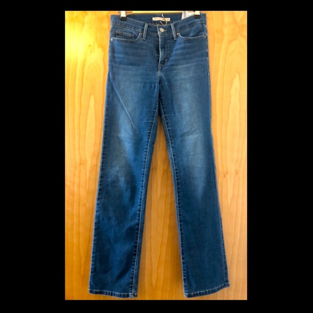 Levi’s 314 Shaping Straight Size 28